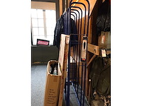 Metalen rek - afbeelding 2 van  2