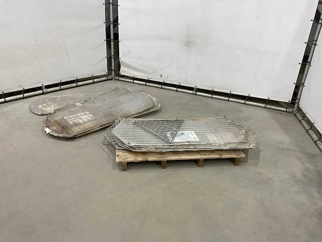 Metalen roosters - afbeelding 6 van  6