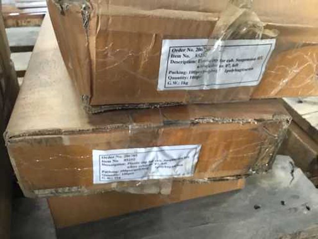 Metalen schanier met kapjes - afbeelding 4 van  6