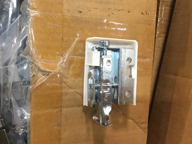 Metalen schanier met kapjes - afbeelding 5 van  6