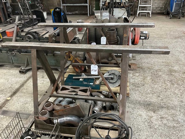 Metalen schraag (2x) - afbeelding 3 van  5