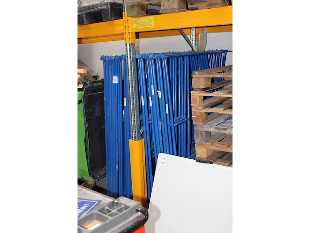 Metalen snaren, 15 stuks. afmeting 15 x 1500 mm. - afbeelding 2 van  2