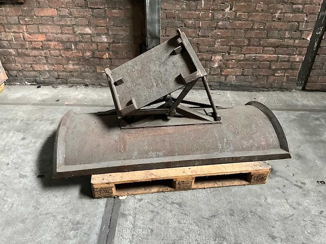 Metalen sneeuwschuiver 165x85cm - afbeelding 1 van  4