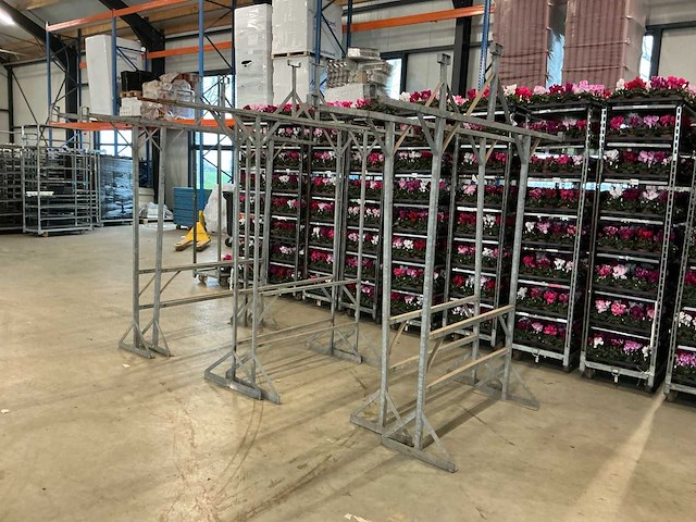 Metalen staanders voor marktkraam (3x) - afbeelding 1 van  10