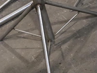Metalen standaards/statieven - afbeelding 2 van  7