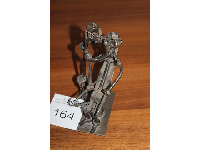 Metalen tandartsbeeldje. - afbeelding 2 van  3