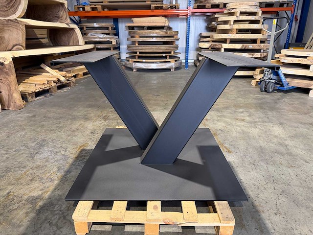 Metalen v poot - afbeelding 1 van  4