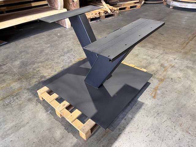 Metalen v poot - afbeelding 4 van  4