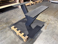 Metalen v poot - afbeelding 4 van  4