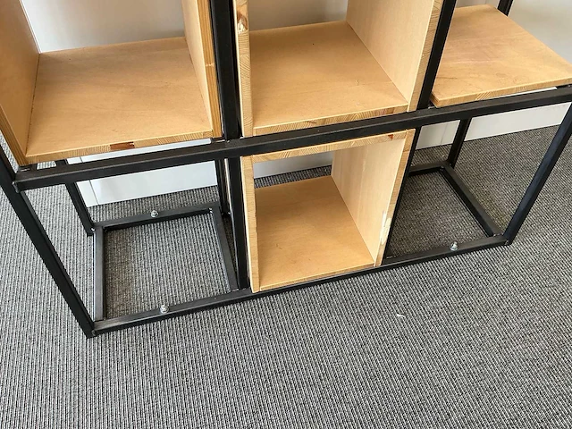 Metalen vakkenkast - afbeelding 4 van  4