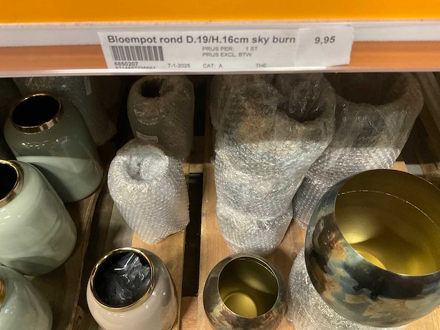 Metalen vazen, potten - afbeelding 2 van  25