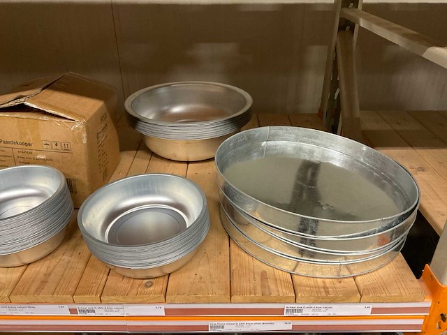 Metalen vazen, schalen - afbeelding 21 van  35