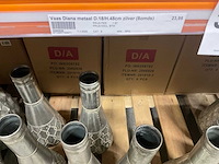 Metalen vazen, schalen - afbeelding 27 van  35