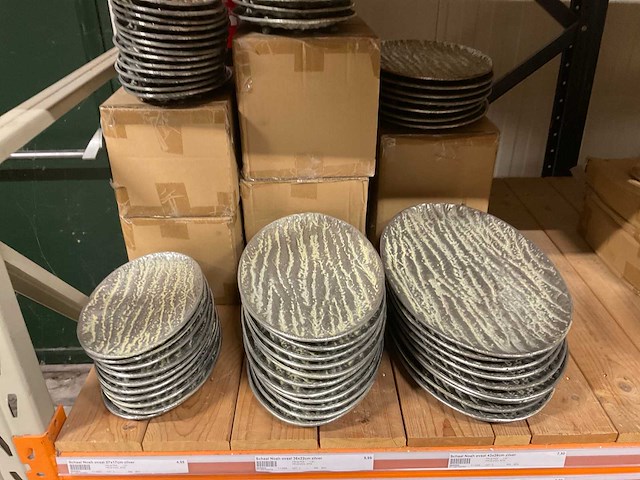 Metalen vazen, schalen - afbeelding 23 van  35