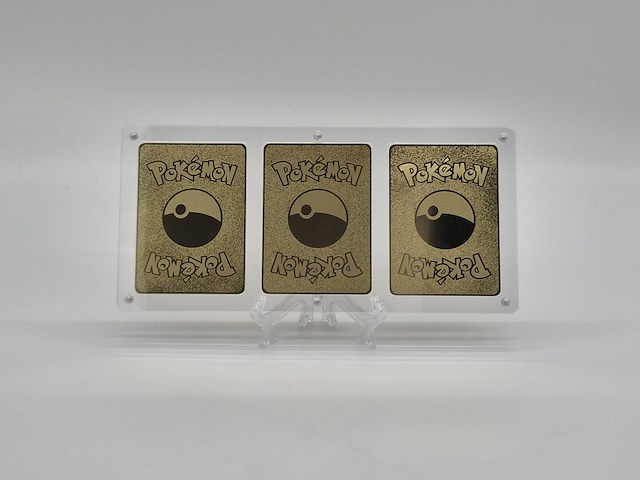 Metalen venusaur, charizard en blastoise (base set) pokémon kaarten in acryl display - afbeelding 3 van  7