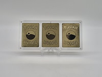 Metalen venusaur, charizard en blastoise (base set) pokémon kaarten in acryl display - afbeelding 3 van  7