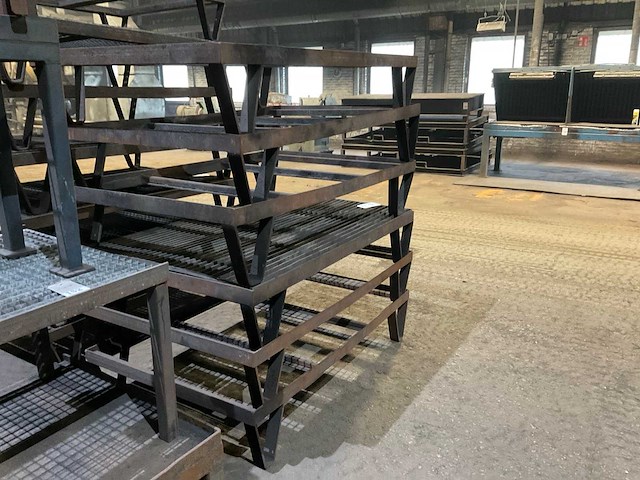 Metalen verhoging (6x) - afbeelding 2 van  5