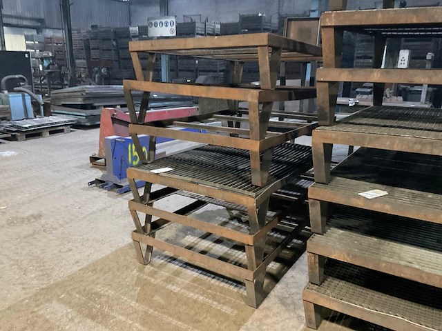 Metalen verhoging (6x) - afbeelding 3 van  5