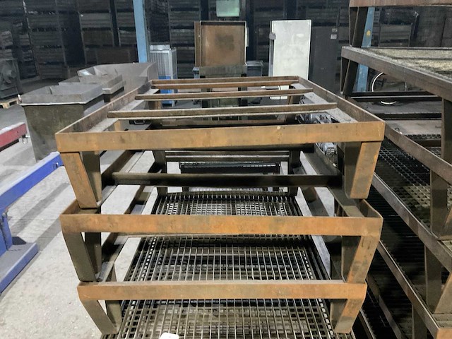 Metalen verhoging (6x) - afbeelding 5 van  5