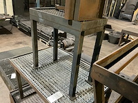 Metalen verhoging/tafel - afbeelding 2 van  13