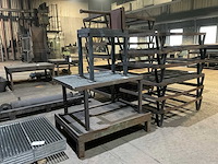 Metalen verhoging/tafel - afbeelding 1 van  13