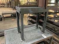Metalen verhoging/tafel - afbeelding 13 van  13