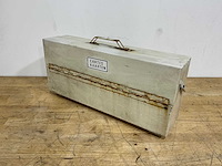 Metalen vintage koffer (30x) - afbeelding 1 van  3