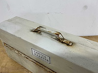 Metalen vintage koffer (30x) - afbeelding 2 van  3