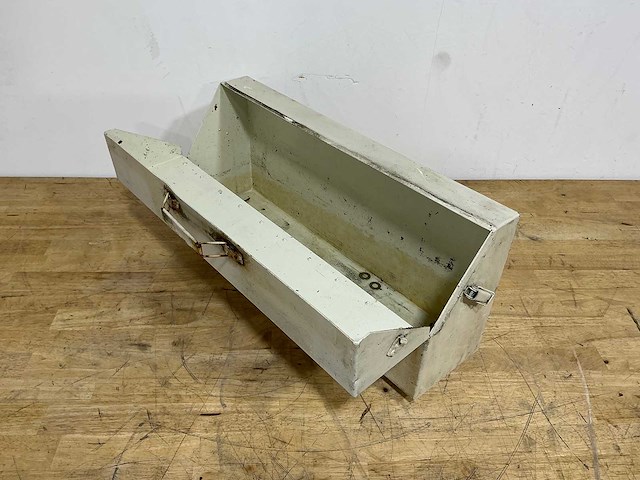 Metalen vintage koffer (30x) - afbeelding 3 van  3