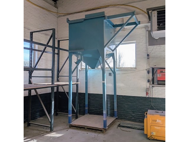 Metalen vultrechter - afbeelding 1 van  5