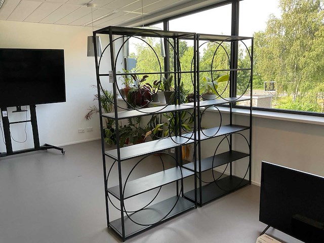 Metalen wandrek (2x) - afbeelding 1 van  2