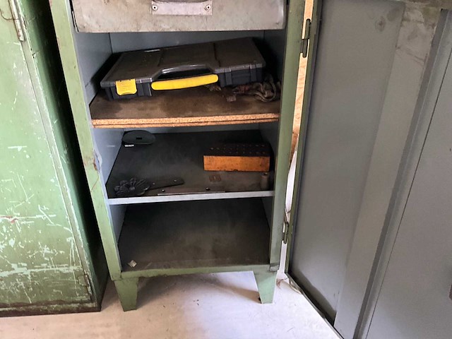 Metalen werkbank (3x) - afbeelding 6 van  9