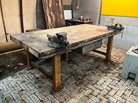 Metalen werkbank - afbeelding 2 van  2