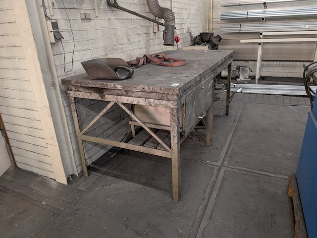 Metalen werkbank - afbeelding 3 van  5