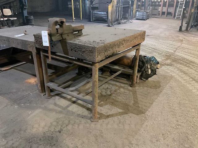 Metalen werkbank - afbeelding 2 van  8