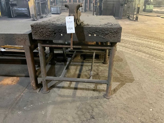 Metalen werkbank - afbeelding 6 van  8