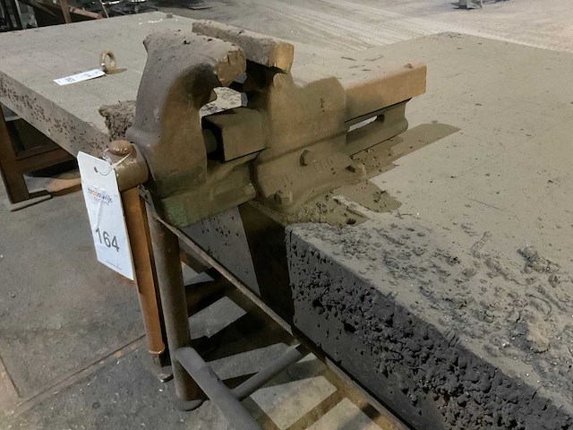 Metalen werkbank - afbeelding 7 van  8