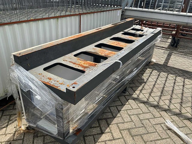 Metalen werkbank - afbeelding 2 van  4