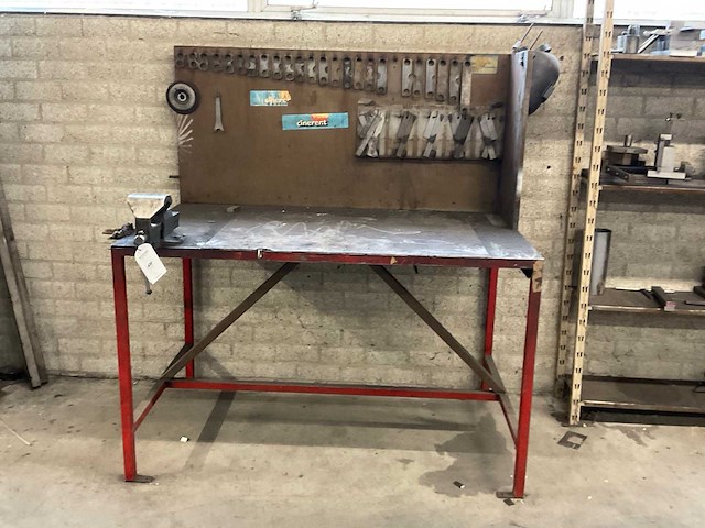 Metalen werktafel en divers - afbeelding 3 van  5