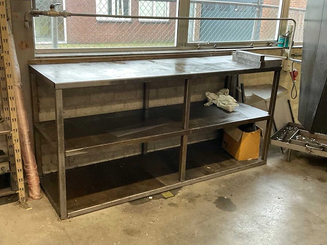 Metalen werktafel en divers - afbeelding 5 van  5