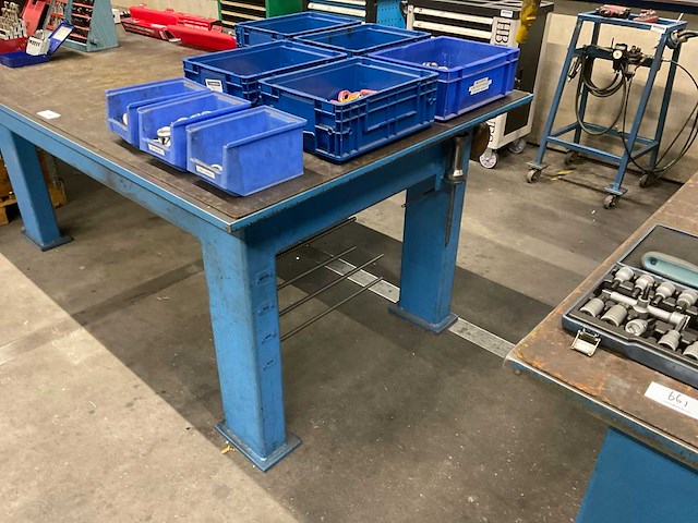 Metalen werktafel - afbeelding 4 van  4