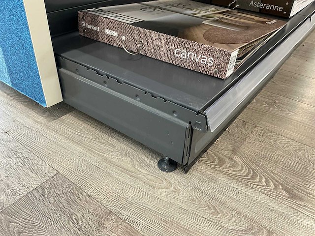 Metalen winkelstelling - afbeelding 5 van  5