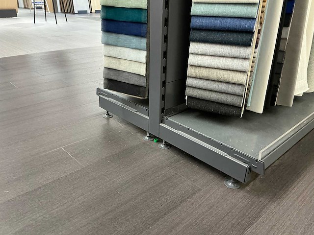 Metalen winkelstelling - afbeelding 4 van  5