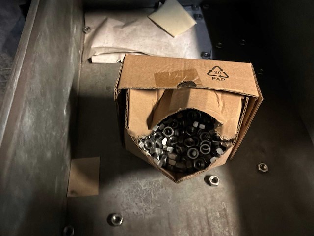 Metalenkast inclusief inhoud (5x) - afbeelding 4 van  15