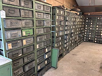 Metalenkast inclusief inhoud (5x) - afbeelding 8 van  15