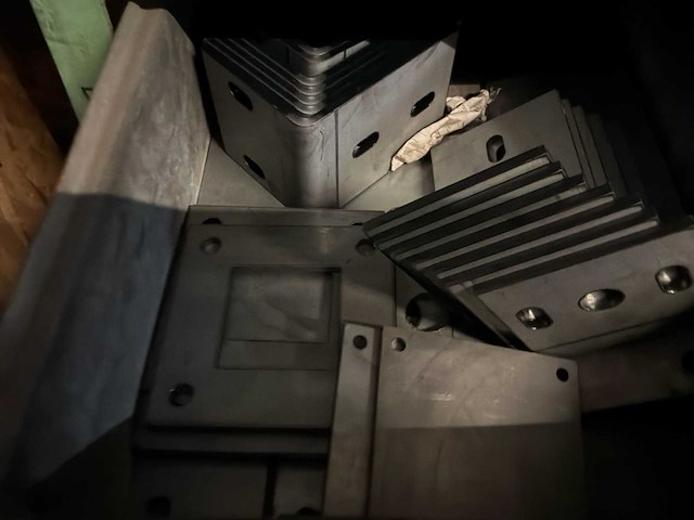 Metalenkast inclusief inhoud (5x) - afbeelding 2 van  8