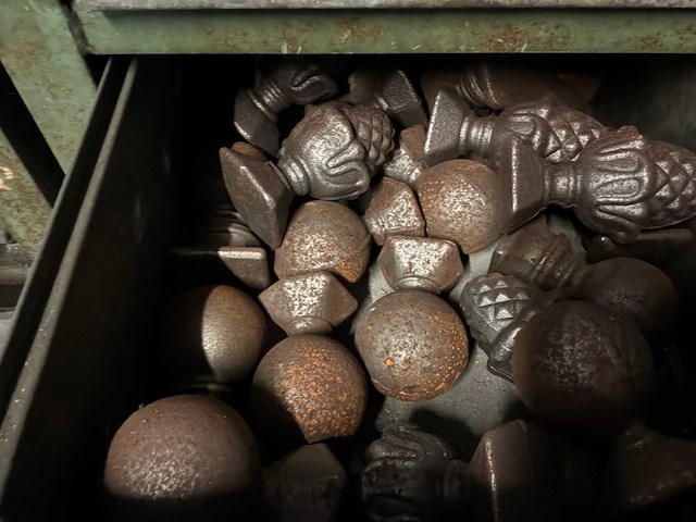 Metalenkast inclusief inhoud (5x) - afbeelding 8 van  8