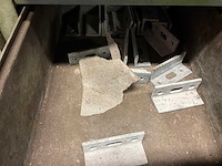 Metalenkast inclusief inhoud (5x) - afbeelding 4 van  4