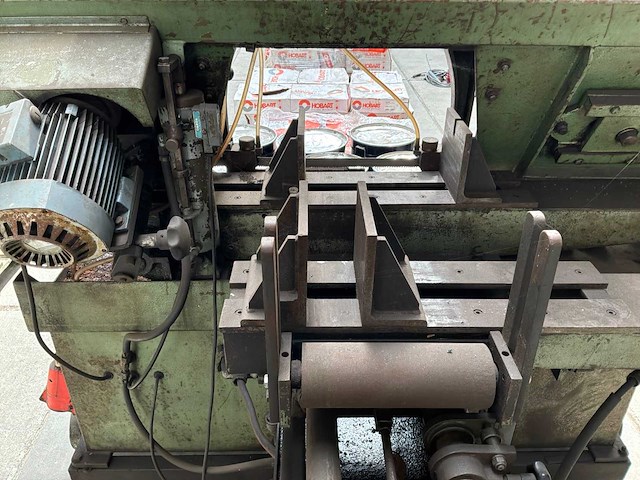 Metalin 66 metalen horizontale bandzaagmachine - afbeelding 3 van  12