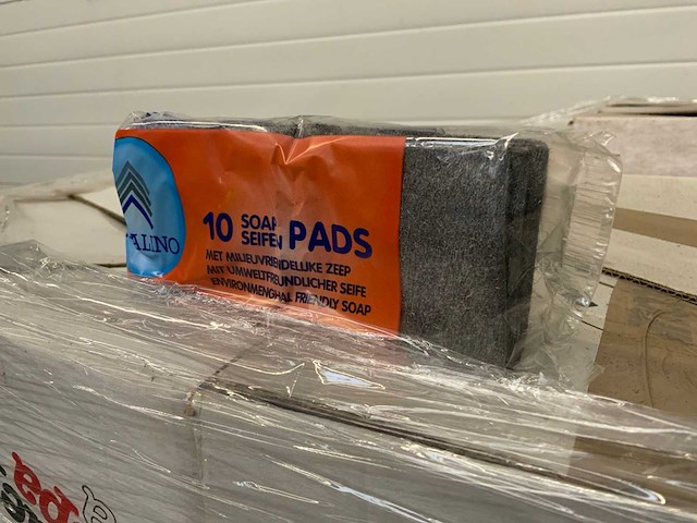 Metalino staalwol met zeep (11900x) - afbeelding 1 van  4